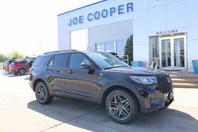 New 2025 Ford Explorer ST-Line w/ Premium Package
