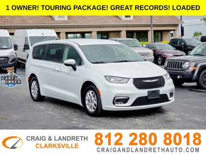 Used 2023 Chrysler Pacifica Touring-L