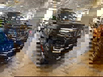 New 2025 Jeep Grand Wagoneer Series III w/ HD Trailer Tow Package
