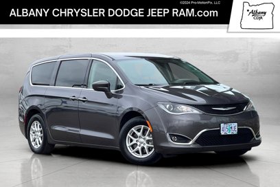 Used 2020 Chrysler Pacifica Touring
