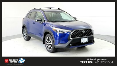 New 2025 Toyota Corolla Cross XLE