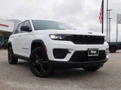 Used 2023 Jeep Grand Cherokee Altitude