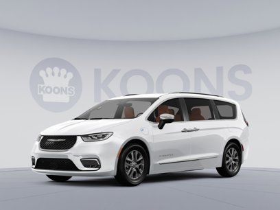 New 2025 Chrysler Pacifica Pinnacle w/ Trailer Tow Group