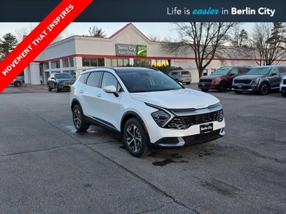 New 2025 Kia Sportage EX