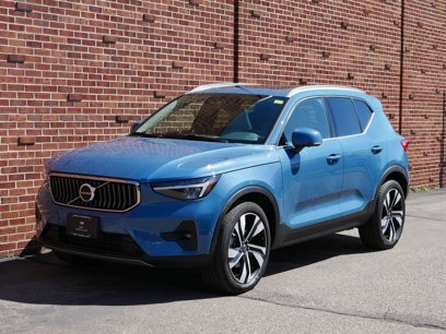 Used 2023 Volvo XC40 B5 Ultimate w/ Climate Package