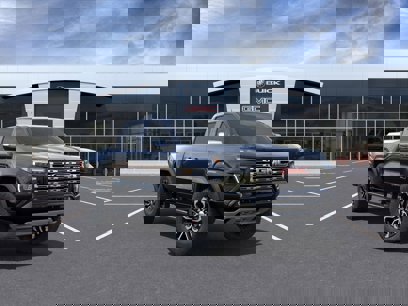 New 2025 GMC Canyon Denali