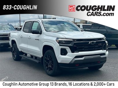 New 2024 Chevrolet Colorado Z71 w/ LPO, Dark Essentials Package