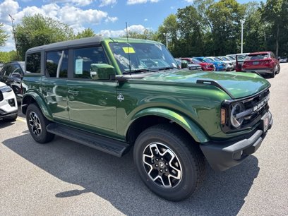 New 2025 Ford Bronco Outer Banks