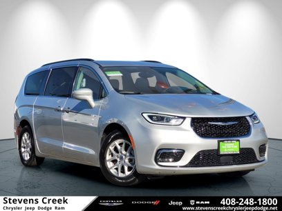 Certified 2022 Chrysler Pacifica Touring-L