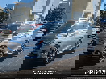 Used 2017 INFINITI QX60 FWD w/ Deluxe Technology Package