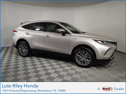 Used 2021 Toyota Venza XLE w/ Carpet Mat Package (TMS)