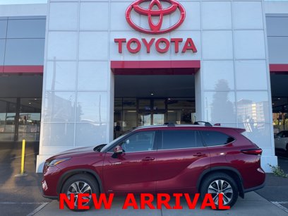 Used 2021 Toyota Highlander XLE