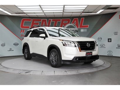Used 2022 Nissan Pathfinder SV w/ SV Premium Package