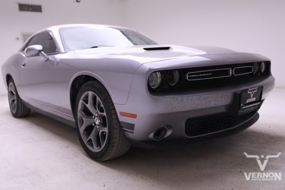 Used 2017 Dodge Challenger SXT
