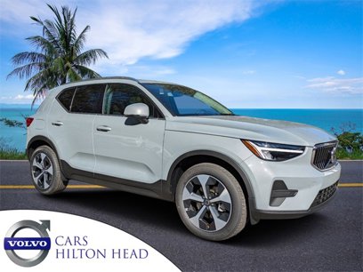 New 2025 Volvo XC40 B5 Core w/ Protection Package Premier