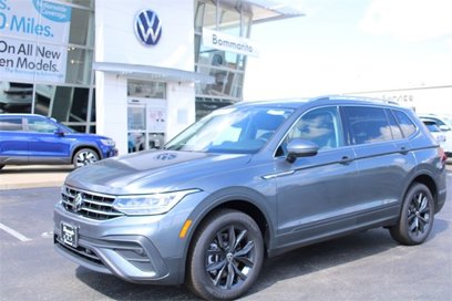 Certified 2024 Volkswagen Tiguan SE w/ MDO Package, Three-Row