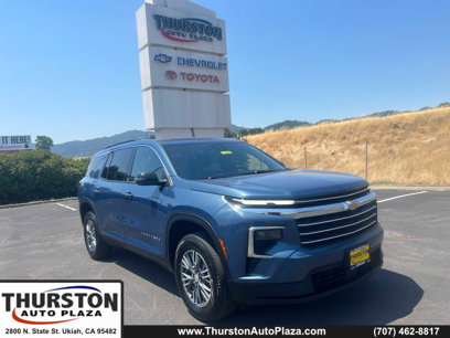Used 2025 Chevrolet Traverse LT