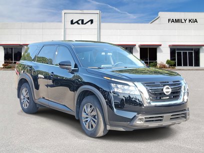 Used 2025 Nissan Pathfinder S