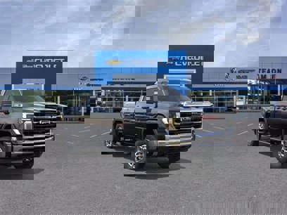 New 2025 GMC Sierra 2500 SLE