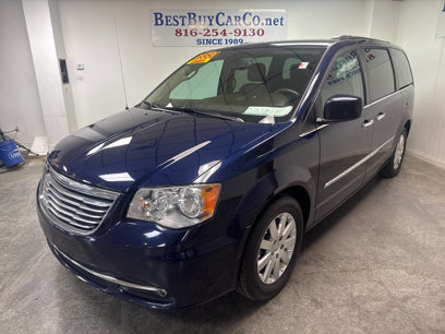 Used 2016 Chrysler Town & Country Touring w/ Driver Convenience Group