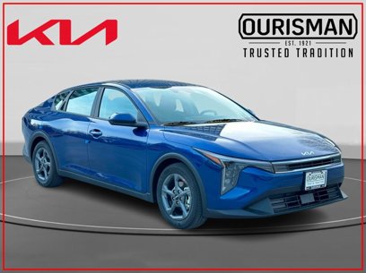 New 2025 Kia K4 LXS