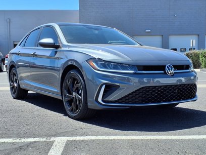 New 2025 Volkswagen Jetta SE