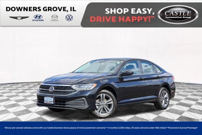 Used 2023 Volkswagen Jetta SE w/ Panoramic Sunroof Package