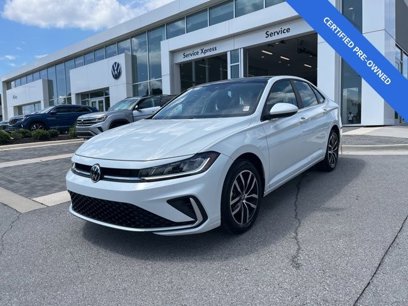 Certified 2025 Volkswagen Jetta SE