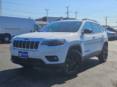 Used 2023 Jeep Cherokee Altitude Lux