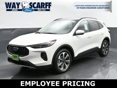New 2024 Ford Escape Platinum w/ Class II Trailer Tow Package