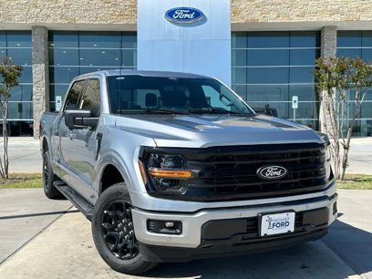 New 2025 Ford F150 XLT w/ Equipment Group 302A MID