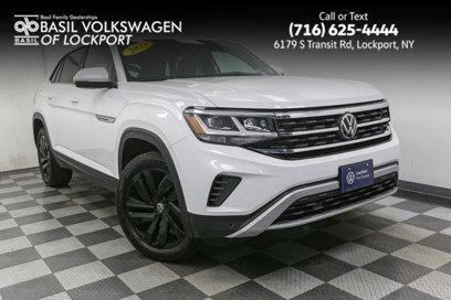 Certified 2023 Volkswagen Atlas Cross Sport SE w/ Black Wheel Package