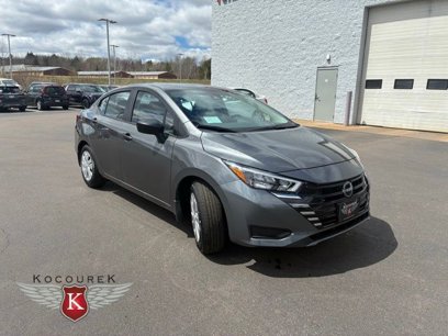 New 2025 Nissan Versa S w/ Trunk Package