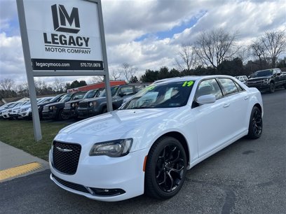 Used 2019 Chrysler 300 S