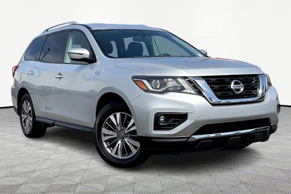 Used 2018 Nissan Pathfinder SV