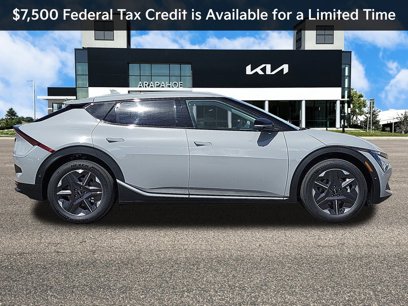 New 2025 Kia EV6 Light w/ Light LR Technology Package