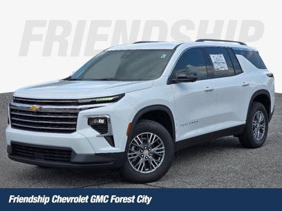New 2025 Chevrolet Traverse LT w/ Driver Confidence Package