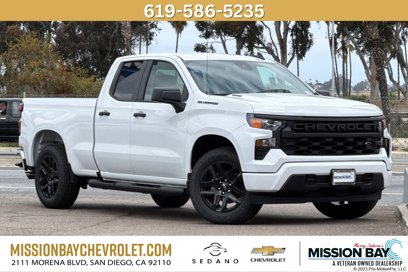 New 2025 Chevrolet Silverado 1500 Custom w/ Turbomax Blackout Package