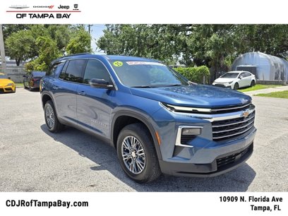 Used 2025 Chevrolet Traverse LT