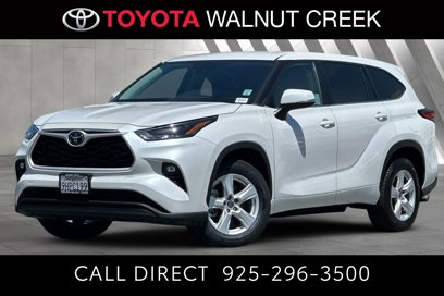Certified 2023 Toyota Highlander LE