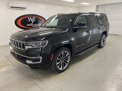 New 2024 Jeep Wagoneer L Series II w/ Convenience Group I