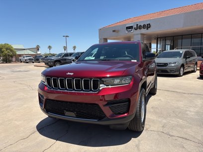 New 2025 Jeep Grand Cherokee Laredo