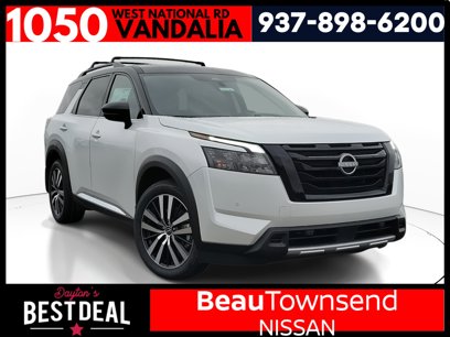 Used 2025 Nissan Pathfinder Platinum w/ Black Appearance Package