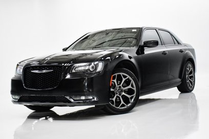 Used 2017 Chrysler 300 S
