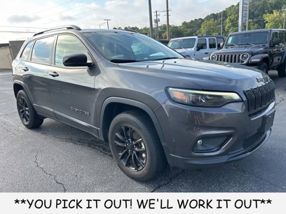 Used 2023 Jeep Cherokee Altitude Lux