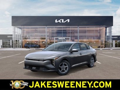 New 2025 Kia K4 LXS