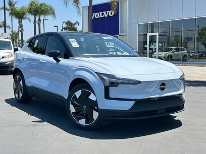 New 2025 Volvo EX30 Plus w/ Protection Package Premier