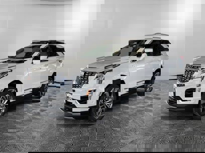 New 2025 Cadillac XT5 Premium Luxury w/ Technology Package