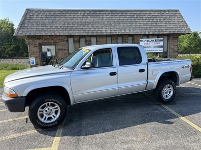 Used 2004 Dodge Dakota Sport w/ Tire & Handling Group