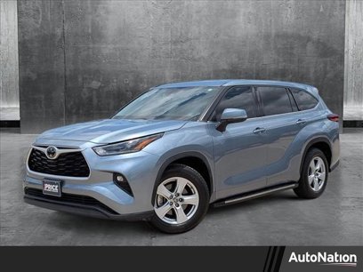 Used 2021 Toyota Highlander LE